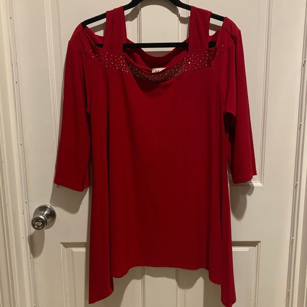 Vejaiz Designs Cold Shoulder 3/4 sleeve Red XL